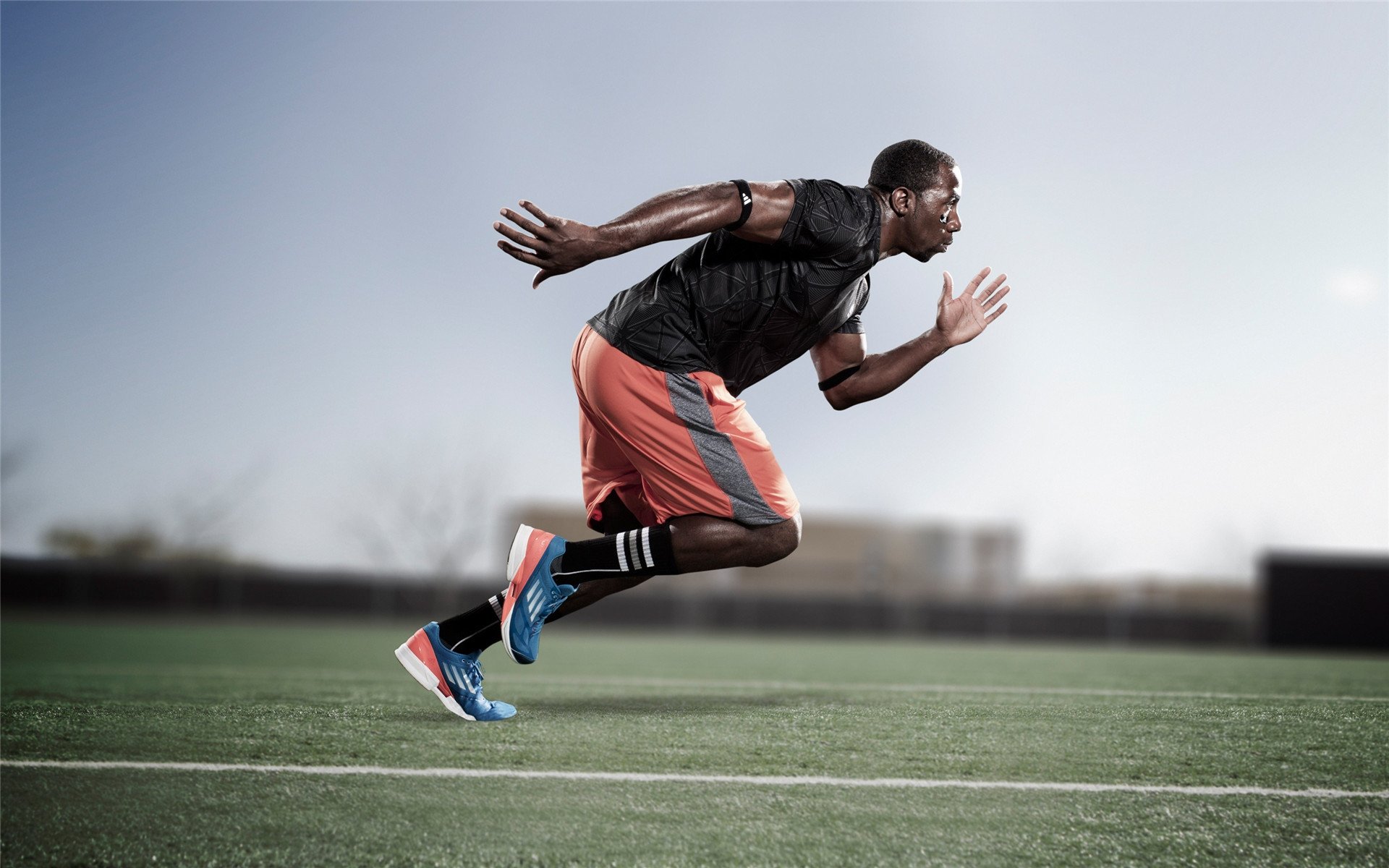 _校园运动会：激发少年儿童运动兴趣_，校运会开展