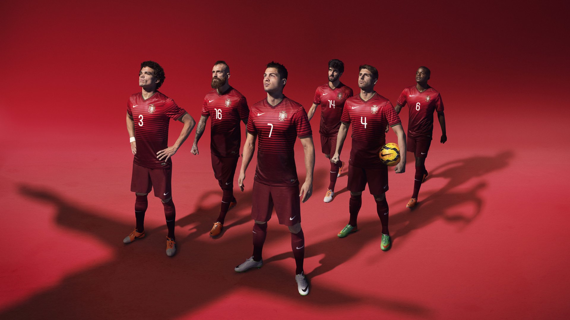 九游网-_极光冰雪赛：在极寒中火拼速度_，极光寒冰拳